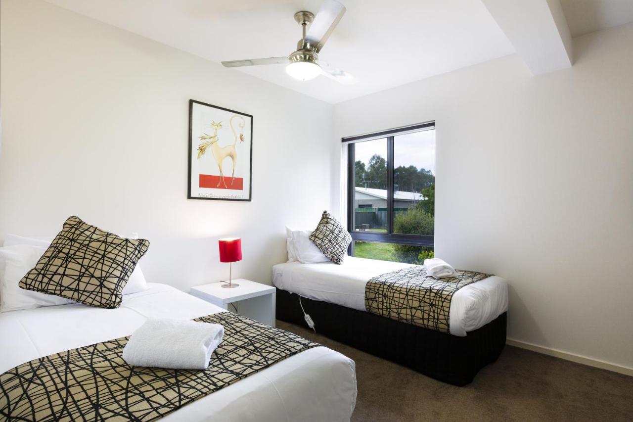 Apex Park Holiday Apartments Wangaratta Buitenkant foto
